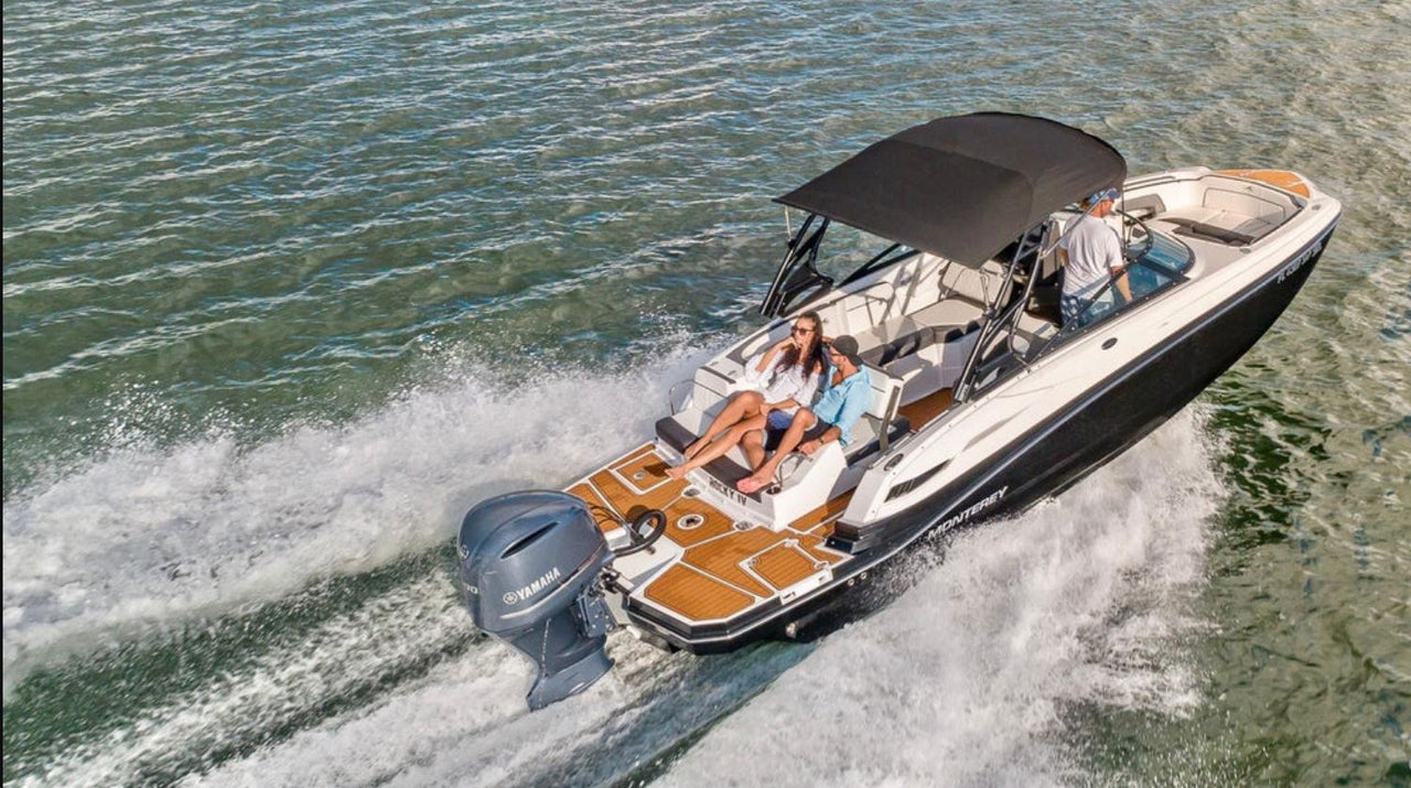 Monterey 27 Rental Miami Beach Classic Cruiser by Beach Boat Rental